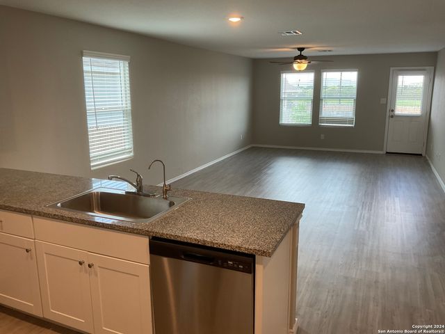 5813 COMPANION LOOP, Bulverde, TX 78163