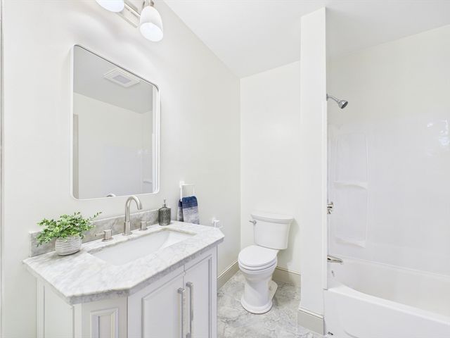 138 Willis St, New Bedford, MA 02740