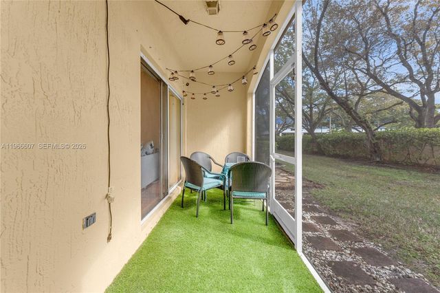 8844 S Isles Cir 0, Tamarac, FL 33321