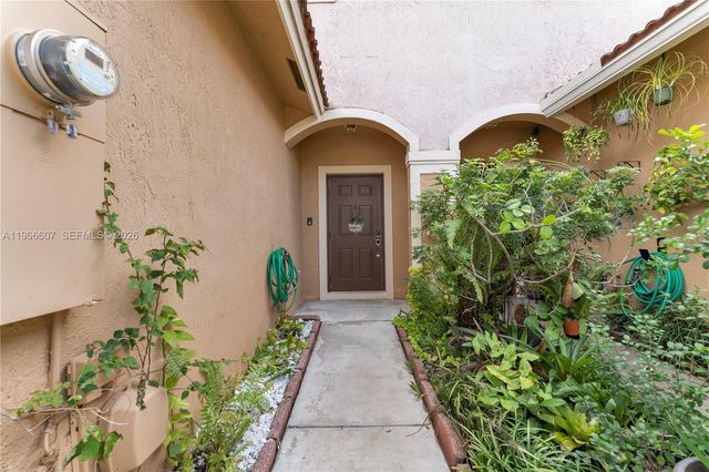 8844 S Isles Cir 0, Tamarac, FL 33321