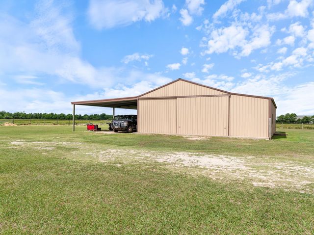 955 County Road 385, Palacios, TX 77465