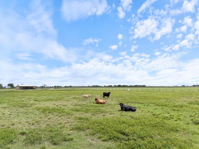 955 County Road 385, Palacios, TX 77465