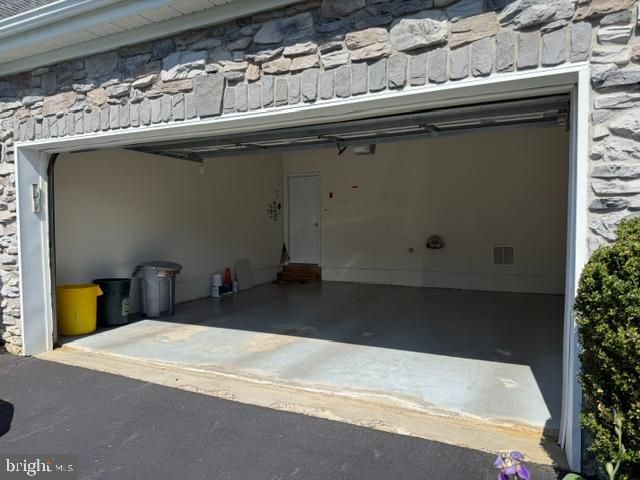 104 RACHEL LN, Hamilton, NJ 08691