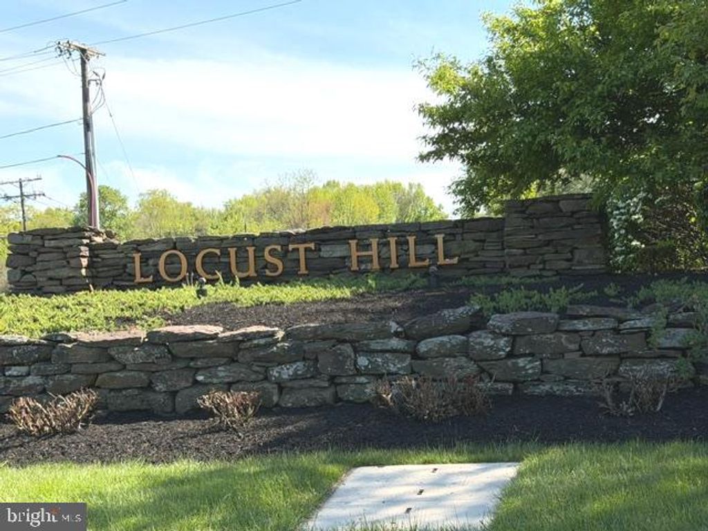 104 RACHEL LN, Hamilton, NJ 08691