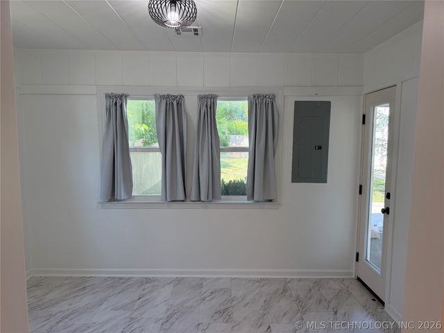 927 S Toledo Avenue, Tulsa, OK 74112