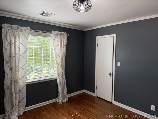 927 S Toledo Avenue, Tulsa, OK 74112