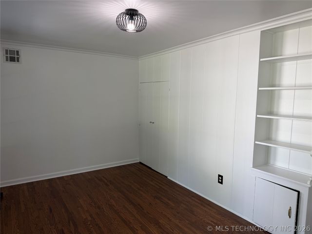 927 S Toledo Avenue, Tulsa, OK 74112