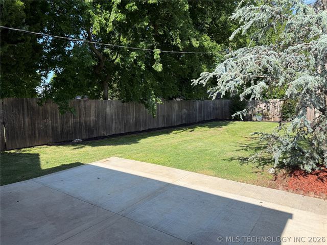927 S Toledo Avenue, Tulsa, OK 74112