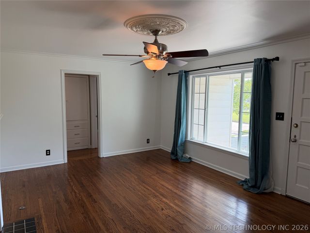 927 S Toledo Avenue, Tulsa, OK 74112