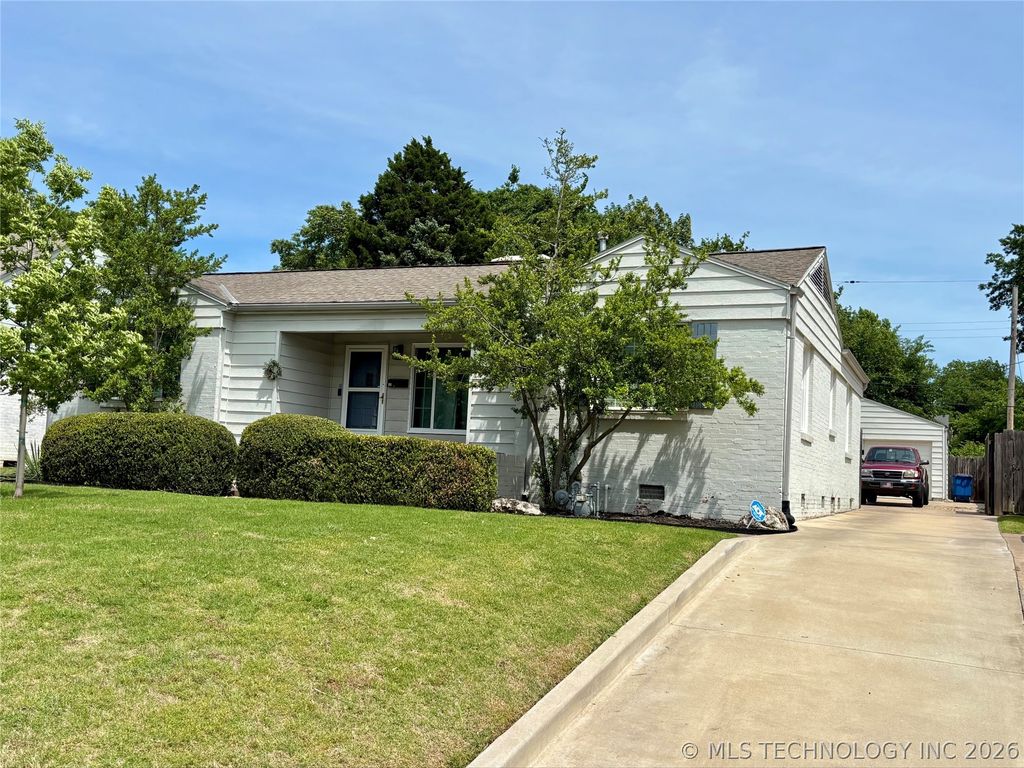 927 S Toledo Avenue, Tulsa, OK 74112