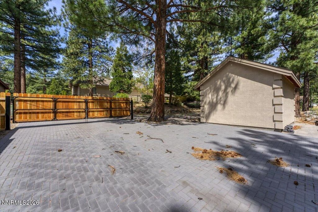 Image 49 of property listing at 16470 Snow Flower Drive, Reno, NV 89511