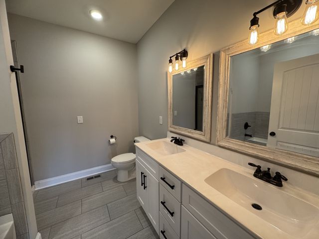 405 Andean Ct, Clarksville, TN 37040