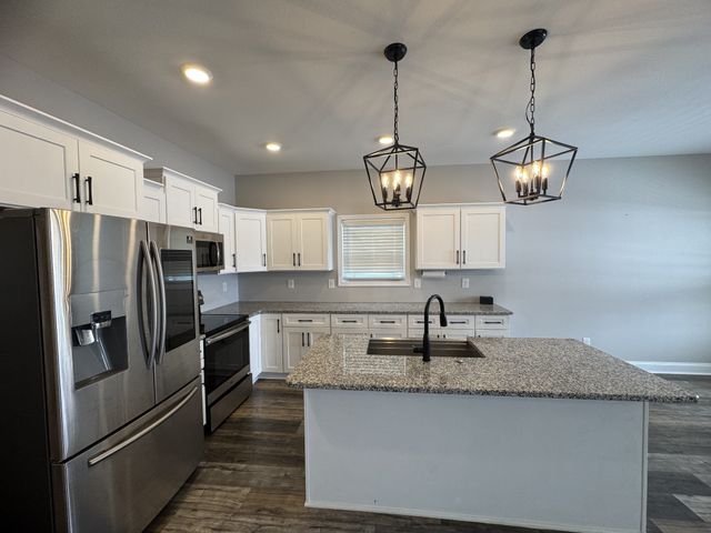 405 Andean Ct, Clarksville, TN 37040