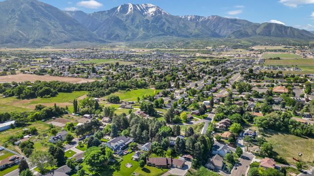 412 S 100 E, Salem, UT 84653