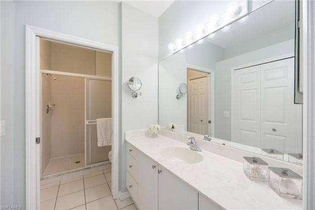 5693 Heron LN 508, Naples, FL 34110