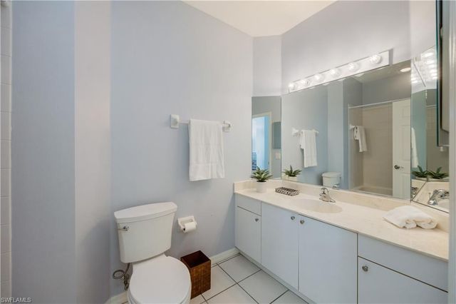 5693 Heron LN 508, Naples, FL 34110