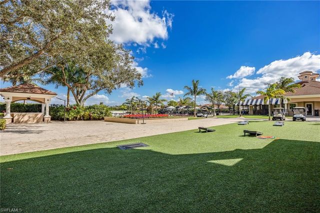 5693 Heron LN 508, Naples, FL 34110