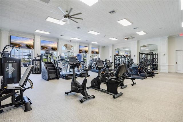 5693 Heron LN 508, Naples, FL 34110