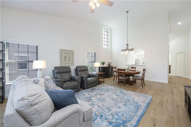 5693 Heron LN 508, Naples, FL 34110