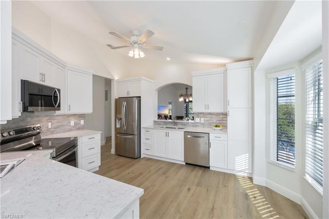 5693 Heron LN 508, Naples, FL 34110