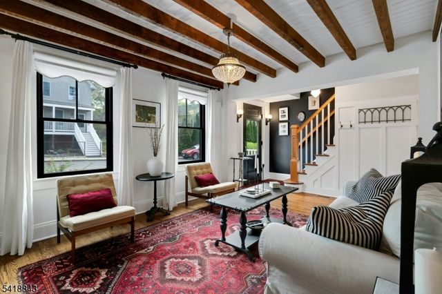 99 Macculloch Ave, Morristown Town, NJ 07960