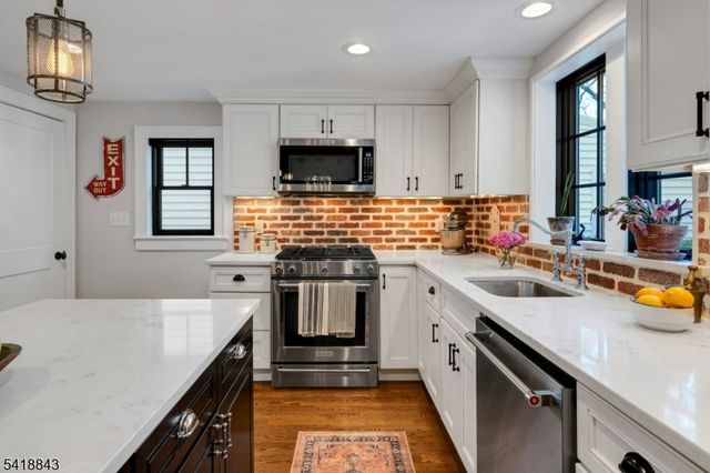 99 Macculloch Ave, Morristown Town, NJ 07960