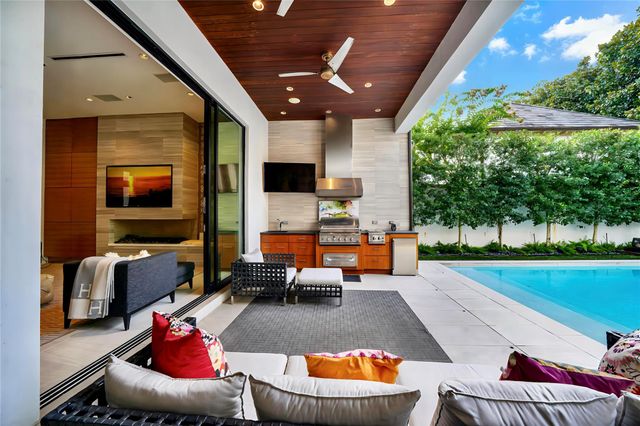 2608 Barbara Lane, West University Place, TX 77005