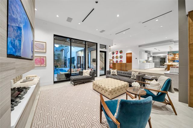 2608 Barbara Lane, West University Place, TX 77005