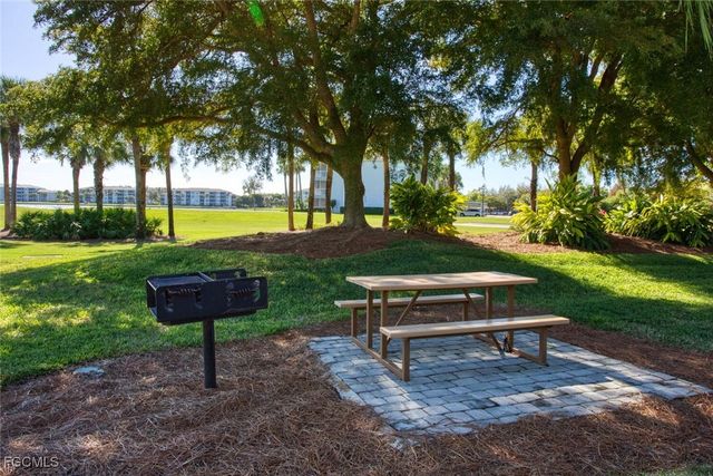 8056 Queen Palm LN 644, Fort Myers, FL 33966