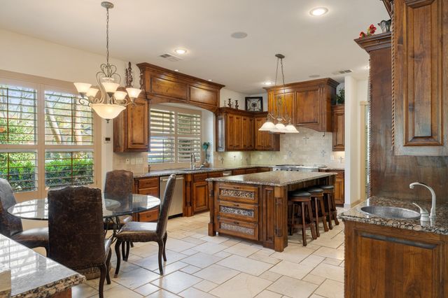 710 Deer Hollow Boulevard, Southlake, TX 76092
