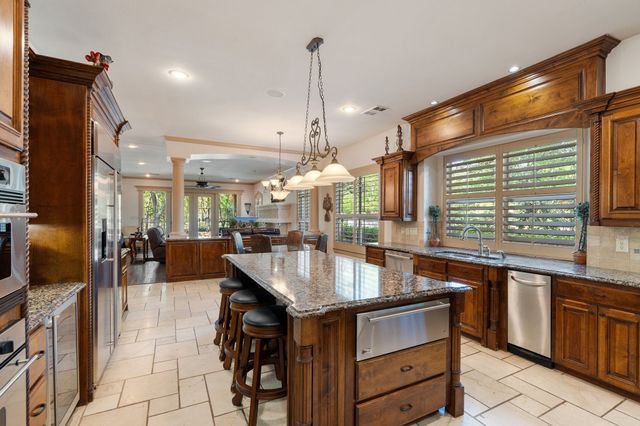 710 Deer Hollow Boulevard, Southlake, TX 76092