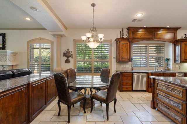710 Deer Hollow Boulevard, Southlake, TX 76092