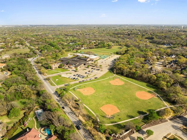 710 Deer Hollow Boulevard, Southlake, TX 76092