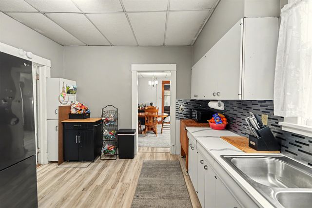 242 S 9th St., Salina, KS 67401