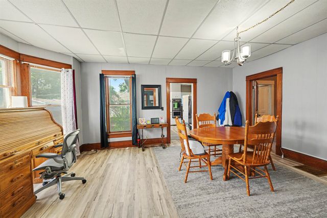 242 S 9th St., Salina, KS 67401