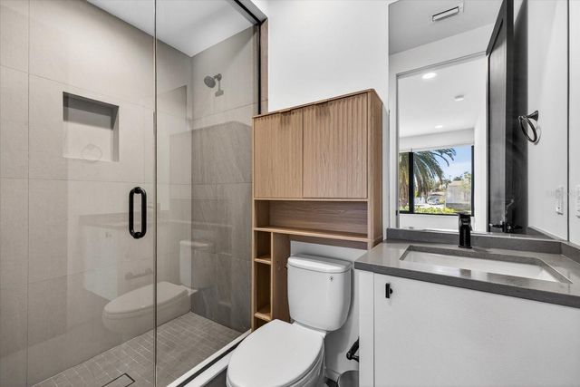 94 W DAVIS BOULEVARD, Tampa, FL 33606