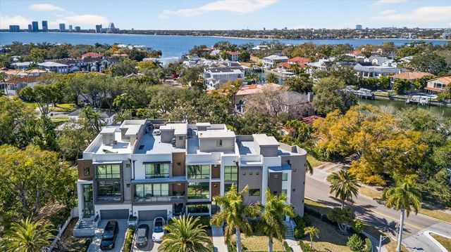 94 W DAVIS BOULEVARD, Tampa, FL 33606