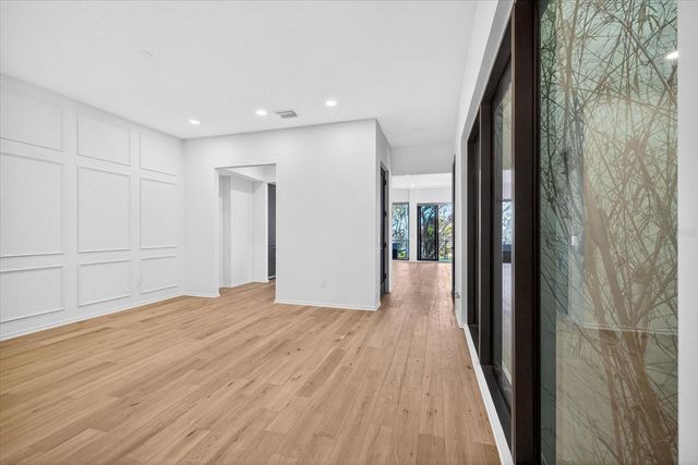 94 W DAVIS BOULEVARD, Tampa, FL 33606