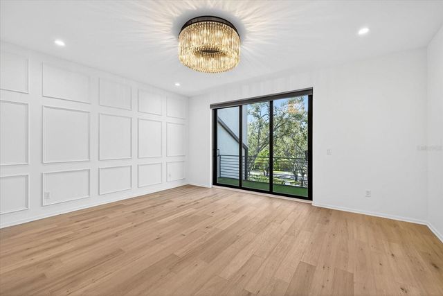 94 W DAVIS BOULEVARD, Tampa, FL 33606