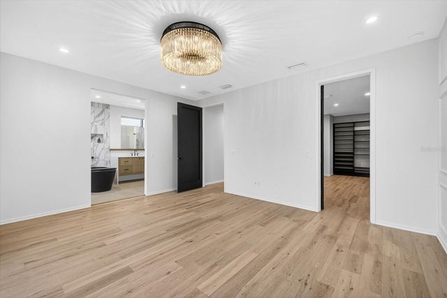 94 W DAVIS BOULEVARD, Tampa, FL 33606