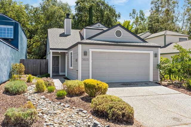 3023 Twin Creeks Ln, Rocklin, CA 95677