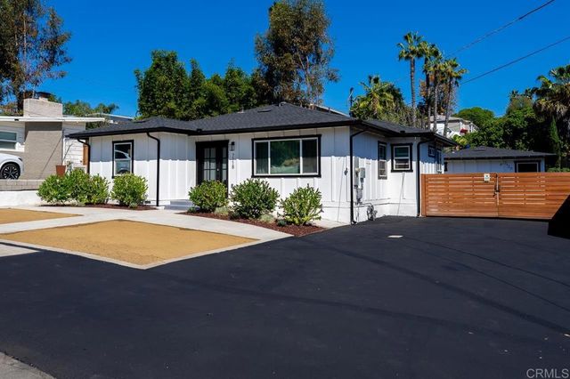 7118 Stanford Ave., La Mesa, CA 91942