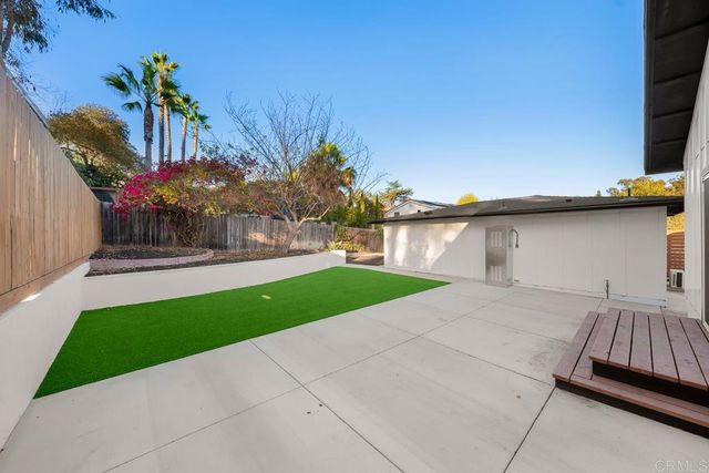 7118 Stanford Ave., La Mesa, CA 91942