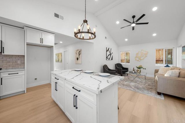 7118 Stanford Ave., La Mesa, CA 91942