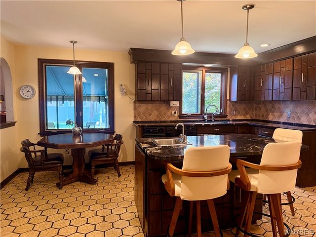 32 Rolling Hills Drive, Orchard Park, NY 14127