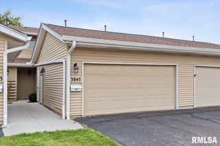 3845 Prairie Lane, Bettendorf, IA 52722