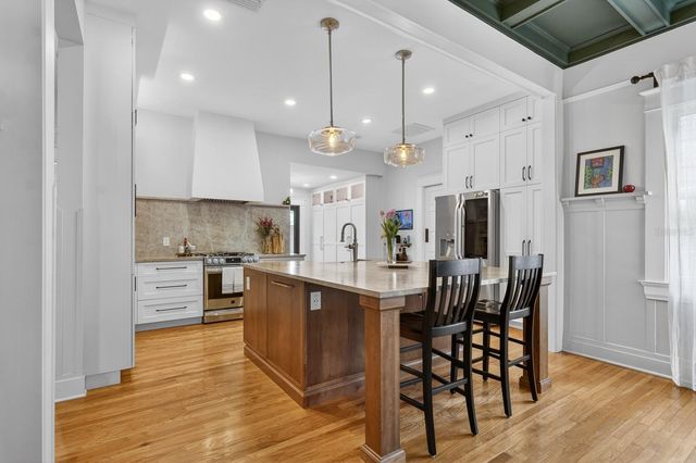 718 S BOULEVARD, Tampa, FL 33606