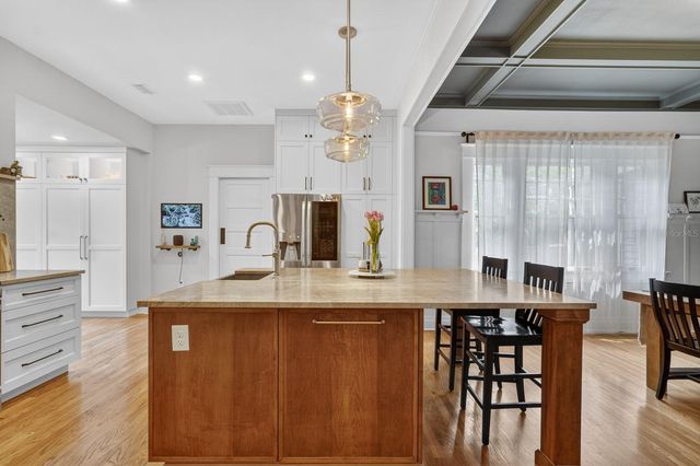 718 S BOULEVARD, Tampa, FL 33606