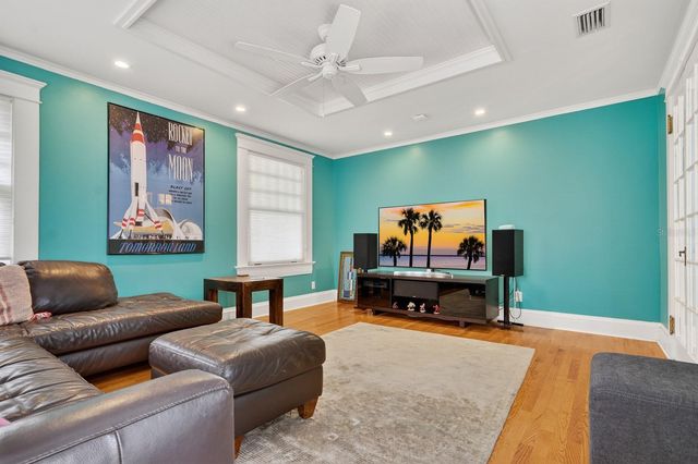 718 S BOULEVARD, Tampa, FL 33606