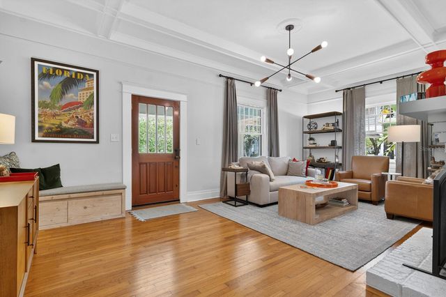 718 S BOULEVARD, Tampa, FL 33606